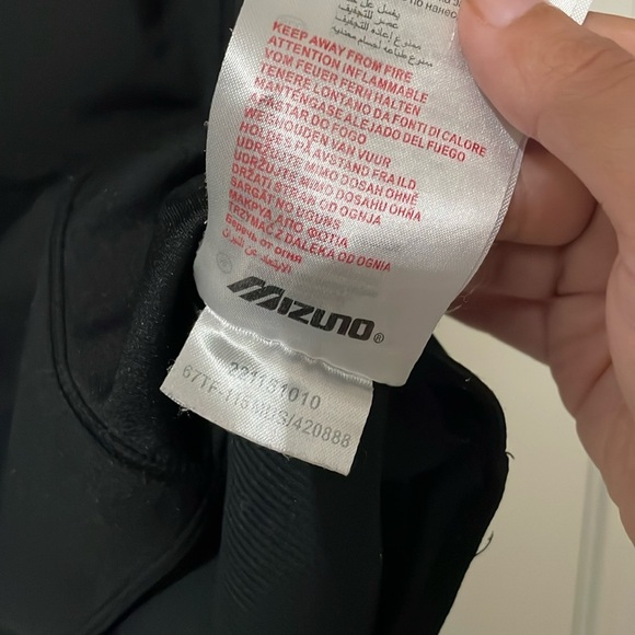 Mizuno Black QuickDry Plus Shirt Size XS - Picture 6 of 10